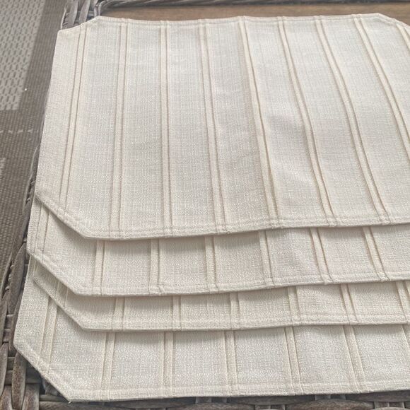 World Market Cream Textured Placemat (4) - Picture 2 of 5